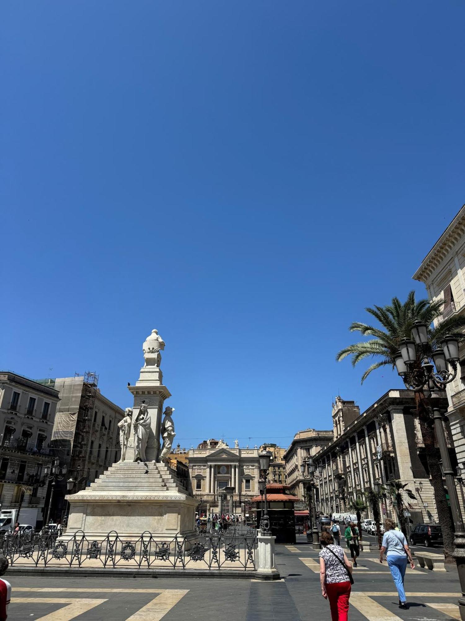 Nicola House Apartment Catania Bagian luar foto